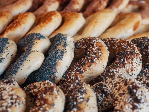 12-1-freshly-baked-bagels-baker-s-dozen-chef-mama